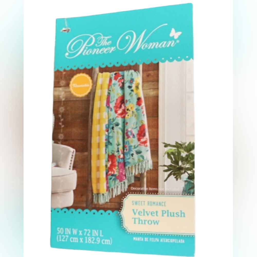 Pioneer Woman Sweet Romance Plush Reversible Throw 50 x 72 inch NWT - Picture 4 of 8